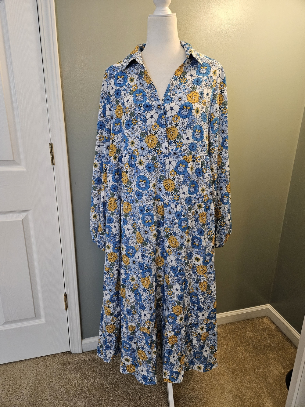 Dokotoo Women's Size 2x Blue & Yellow Floral Button-Front Maxi Dress